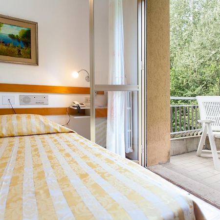 Hotel Rossini Tabiano Terme Extérieur photo