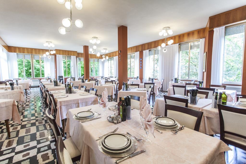 Hotel Rossini Tabiano Terme Extérieur photo