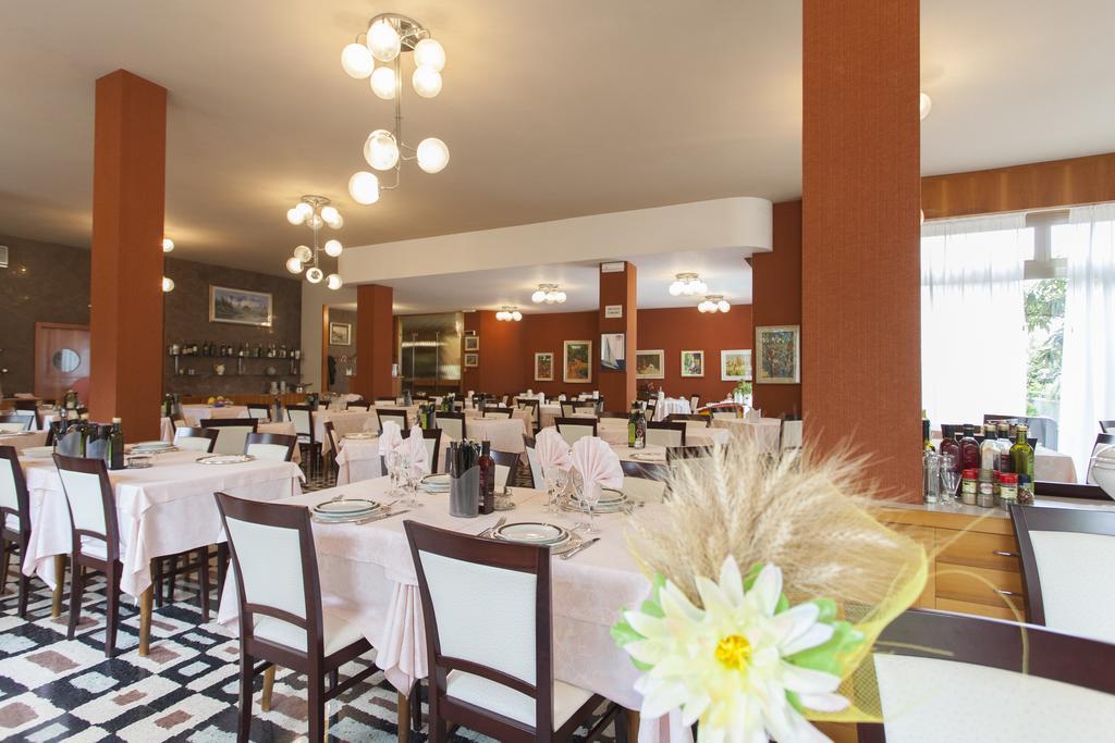 Hotel Rossini Tabiano Terme Extérieur photo