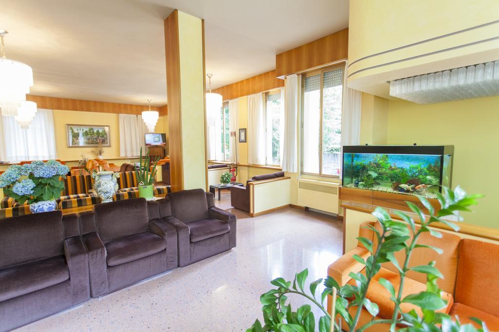 Hotel Rossini Tabiano Terme Extérieur photo