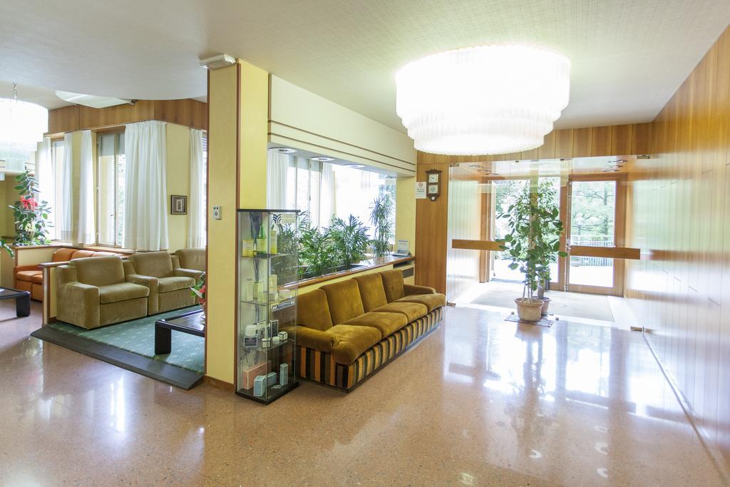 Hotel Rossini Tabiano Terme Extérieur photo