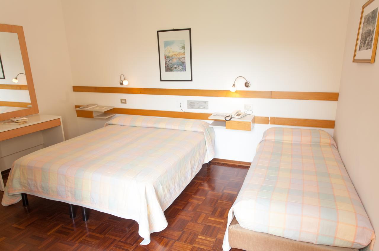 Hotel Rossini Tabiano Terme Extérieur photo