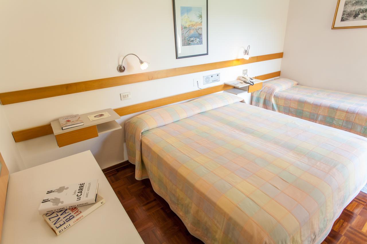 Hotel Rossini Tabiano Terme Extérieur photo